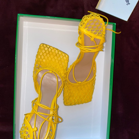 Yellow BOTTEGA VENETA Stretch Square-Toe Wrap Tie Mesh Pumps US 8 / EU 38 - Picture 3 of 7
